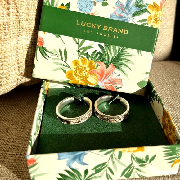 Lucky Brand Snakeskin Hoops New in Box - Picture 1 of 7